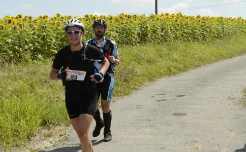 Fin de trail pour Clémence et Guillaume de Raid Runners au Val de Dronne 2014